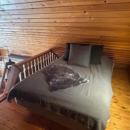 Viihtyisae Moekki Riekkojen Mailla Hetassa