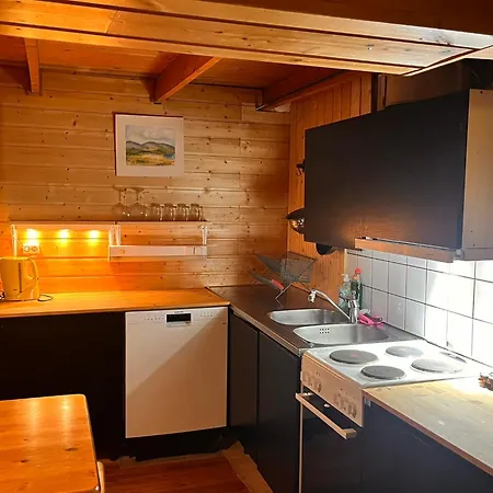 Viihtyisae Moekki Riekkojen Mailla Hetassa Casa vacanze Enontekiö